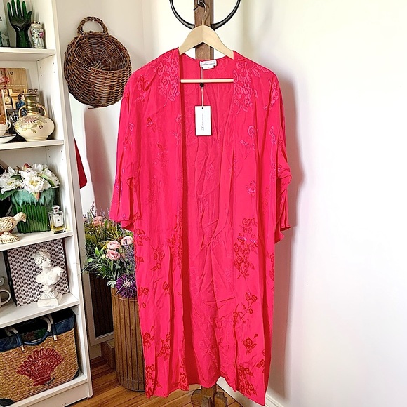 NWT Lovers + Friends Hot Pink Satin Kimono Robe Wrap Dress XXS XS No Belt - Picture 2 of 16